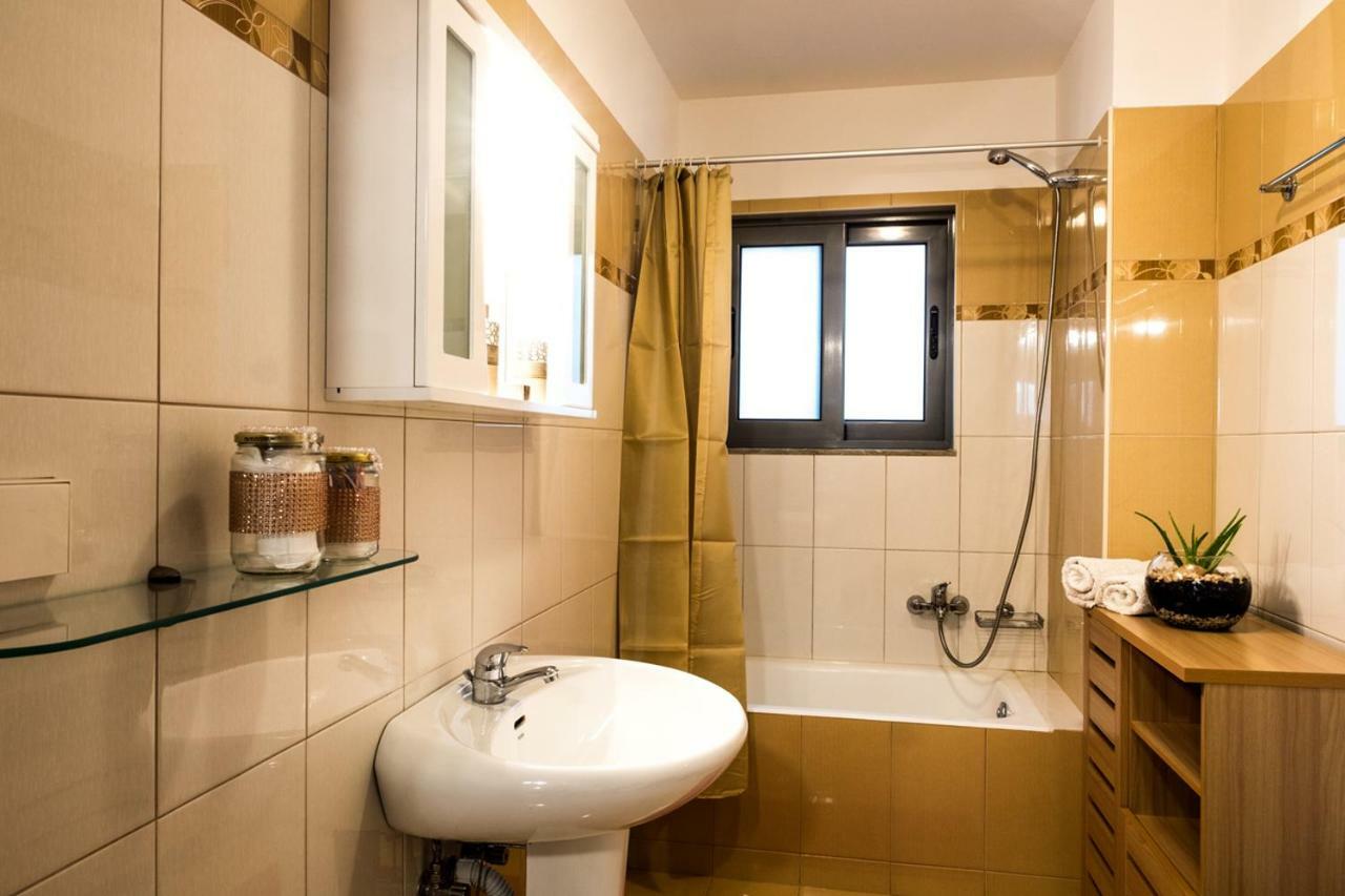Holy Paraskevi Apartment Agios Nikolaos Buitenkant foto